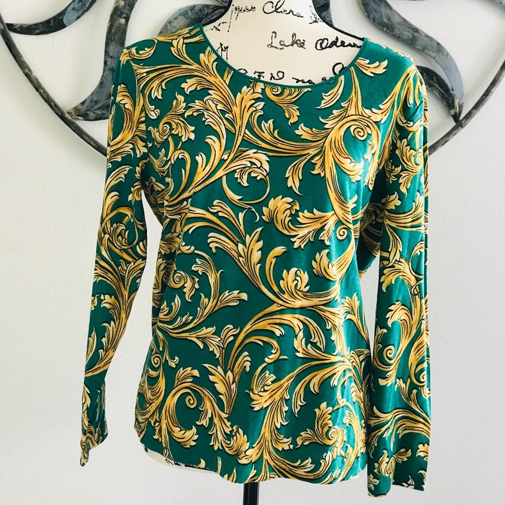 Karen Scott top